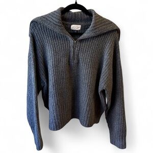 Women's Quarter Zip Collared Pullover Sweater | Universal Thread